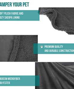 PetAmi Sherpa Plush Reversible Dog Blanket 1 thedogdaily.com